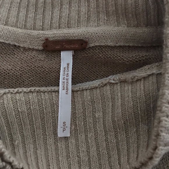 Free People Women’s Sweater - Picture 4 of 4